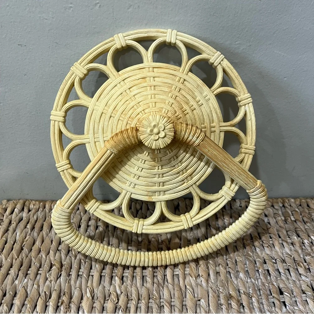 Vtg 1978 Homco 3314 A Ivory Hard Plastic Woven Design Towel Holder‎ Shabby Chic
